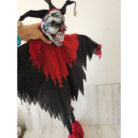 Amscan scary jester skeleton tall Halloween trap - Picture 6 of 8